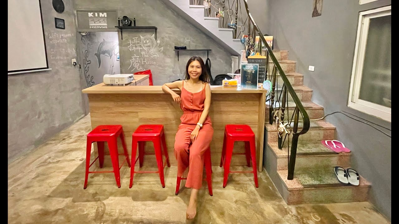 小琉球住宿｜旅‧Highway平價旅宿~工業木質風格，天台還可以看星星烤肉開趴!!小琉球青年旅館/背包客房/潛水住宿