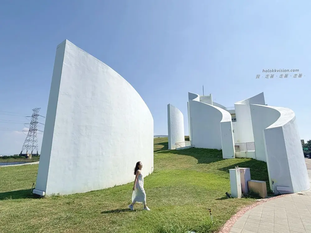 White Dolphin House 3
