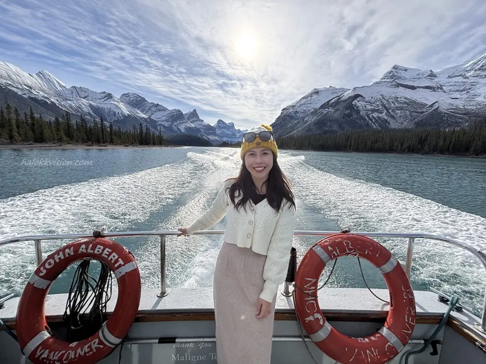 Maligne Lake 13